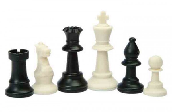 Schachfiguren aus Kunststoff